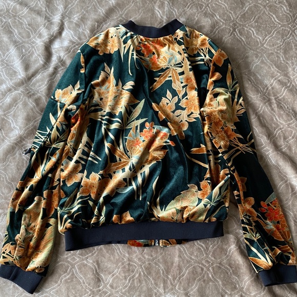 Velvet bomber jacket - Picture 3 of 3